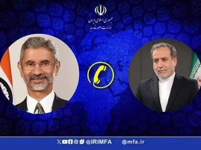 گفت‌وگوی تلفنی عراقچی با همتای هندی خود