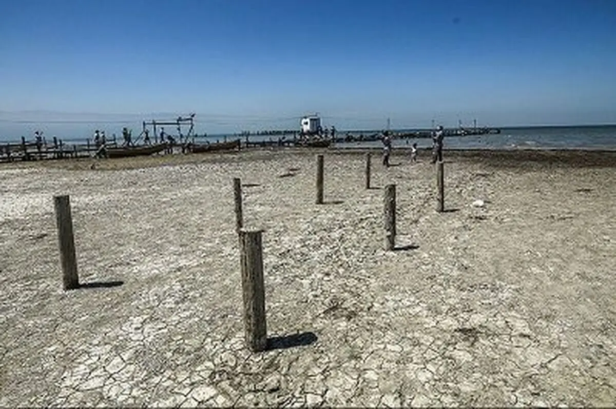 از ۴۰۰ کیلومتر مربع پهنه رسمی خلیج گرگان، ۱۴۰ کیلومتر مربع آن خشک شده است 