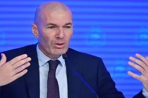 فشار سنگین رسانه‌ها روی دوش زیدان