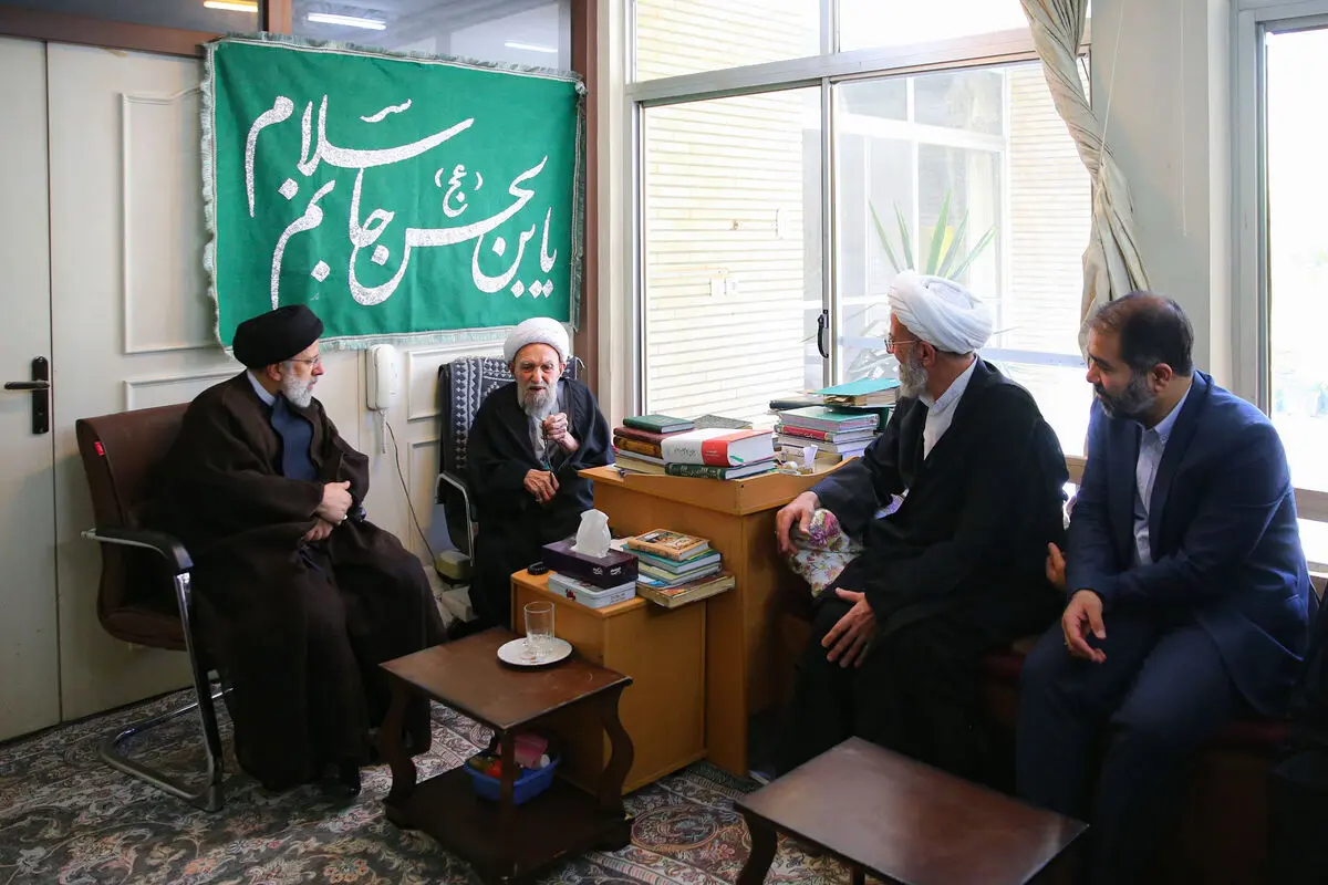 رئیس.جمهور به دیدار آیت‌الله ناصری دولت‌آبادی رفت