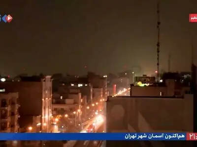 لحظهٔ انهدام هواگرد اسرائیل در آسمان تهران + فیلم