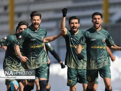 علی آزادمنش به تیم فوتبال شمس آذر قزوین پیوست