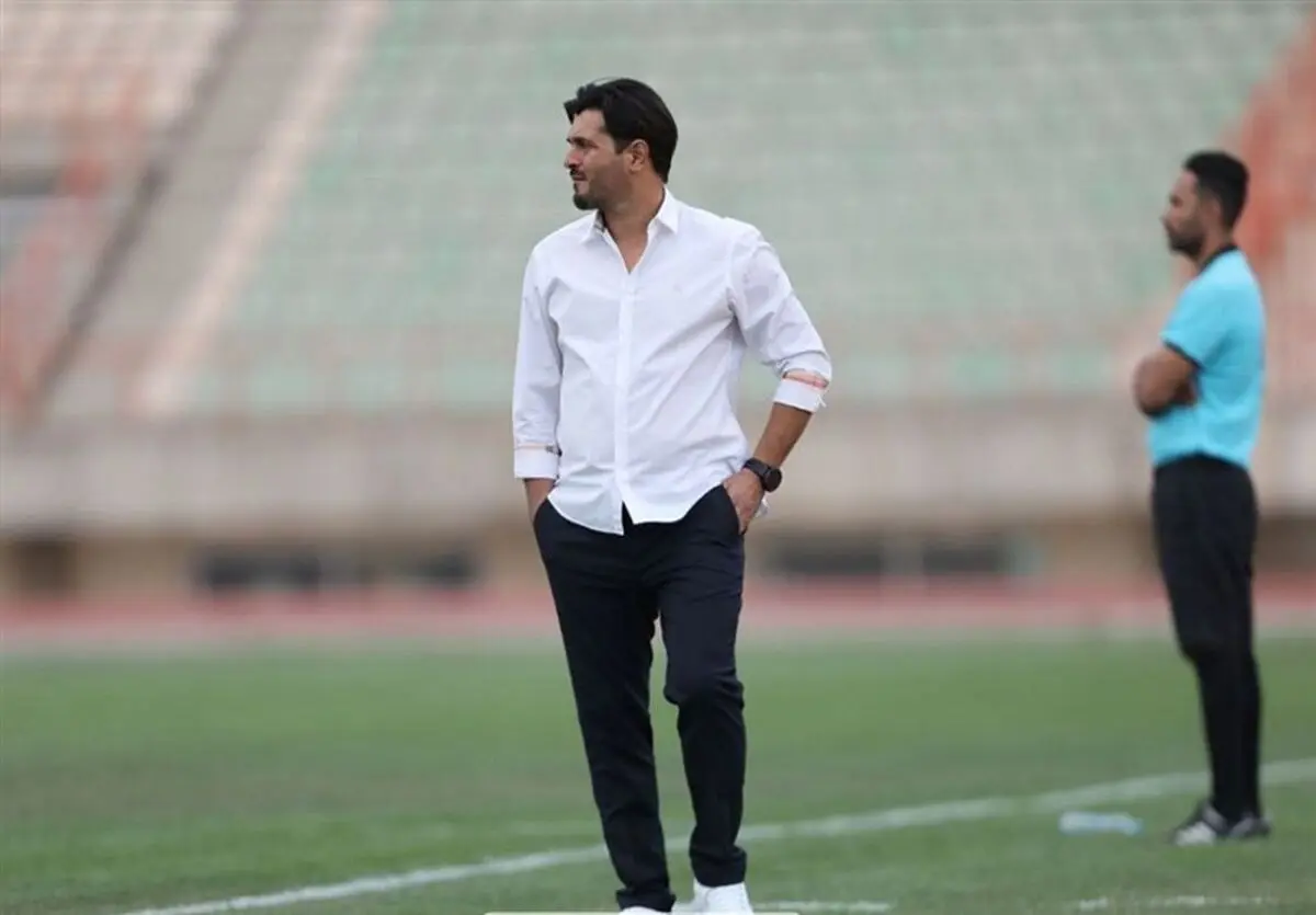 دقیقی سرمربی شمس آذر قزوین ماند
