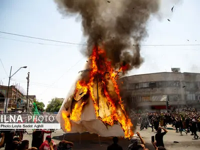 مراسم خیمه‌سوزان ظهر عاشورا در چهارراه گلوبندک تهران/1