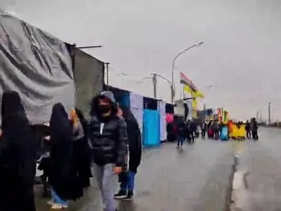 آغاز حرکت پرشور زائران به‌سوی مسجد جمکران + فیلم