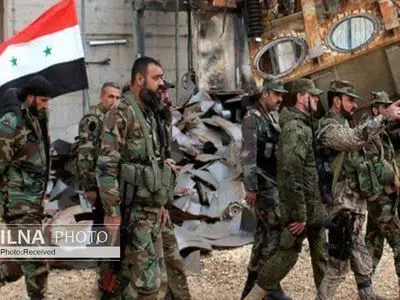 أکثر الهجمات دمویة منذ عامین.. استشهاد 15 عنصرًا من الجیش السوری جراء هجوم على حافلة