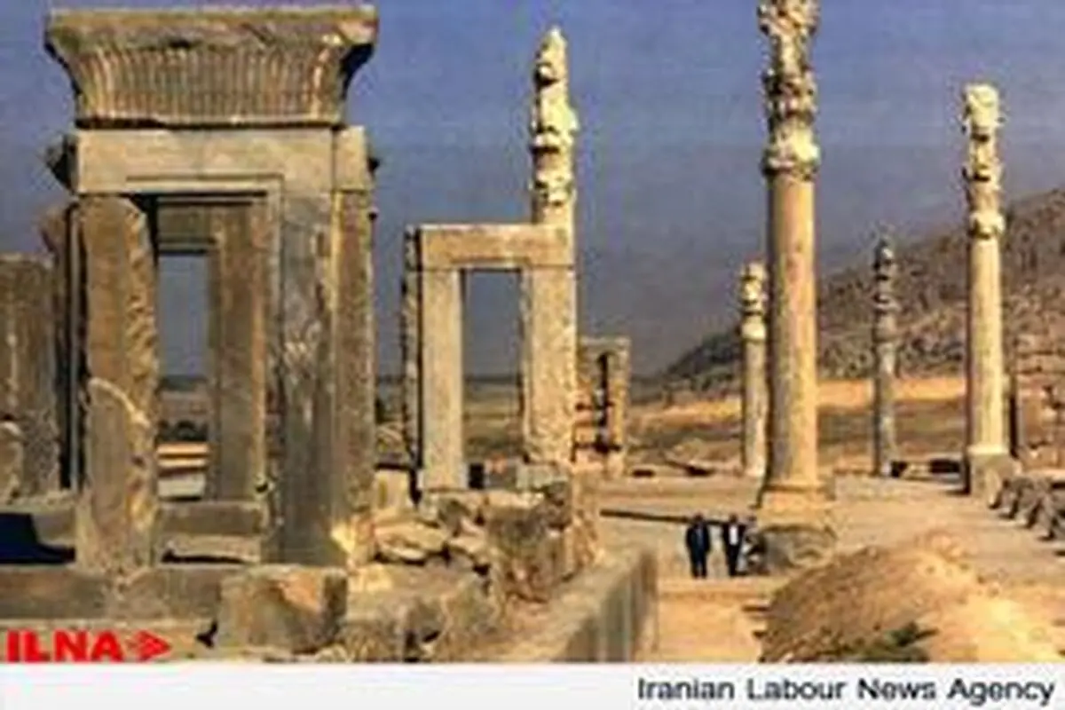 برخورد قانونی با تغییر کاربری اراضی محدوده حریم تخت جمشید