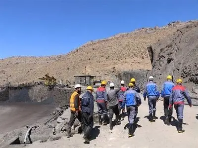 اعتراض کارگران بخش خصوصی معدن چشمه پودنه خاتمه یافت/ کارگران مشغول کارند