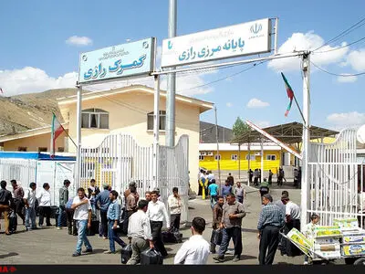 کاهش ۳۰ درصدی سفر زمینی به ترکیه در نوروز / گشایش مرز رازی به روی کامیون‌های باری    