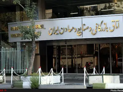 سران سه قوه، برای حل مسئله انتخابات اتاق ایران، ورود کنند