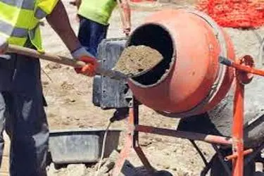 مرگ یک کارگر در نهاوند بر اثر برق‌گرفتگی با دستگاه میکسر