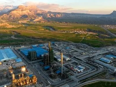 ایجاد اشتغال پایدار با توسعه شرکت پتروشیمی«ارغوان‌گستر ایلام» 