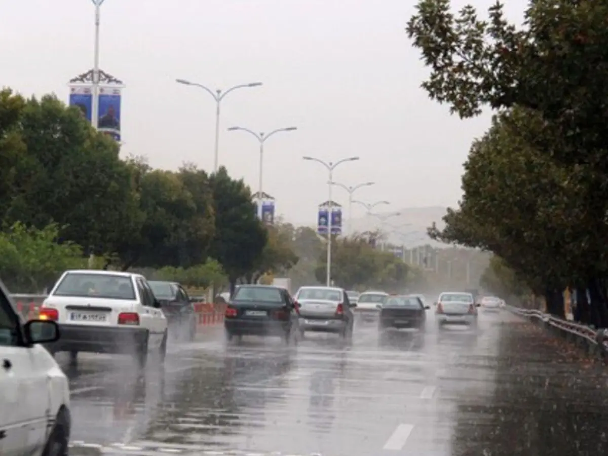 بارش باران در استان‌های شمال و غرب کشور/ دمای صفر درجه در کرمان