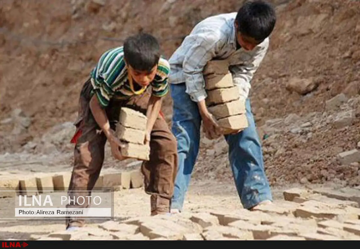عدم همکاری برخی دستگاه‌ها در حمایت از کودکان کار/ کودکی را به آنها بازگردانیم