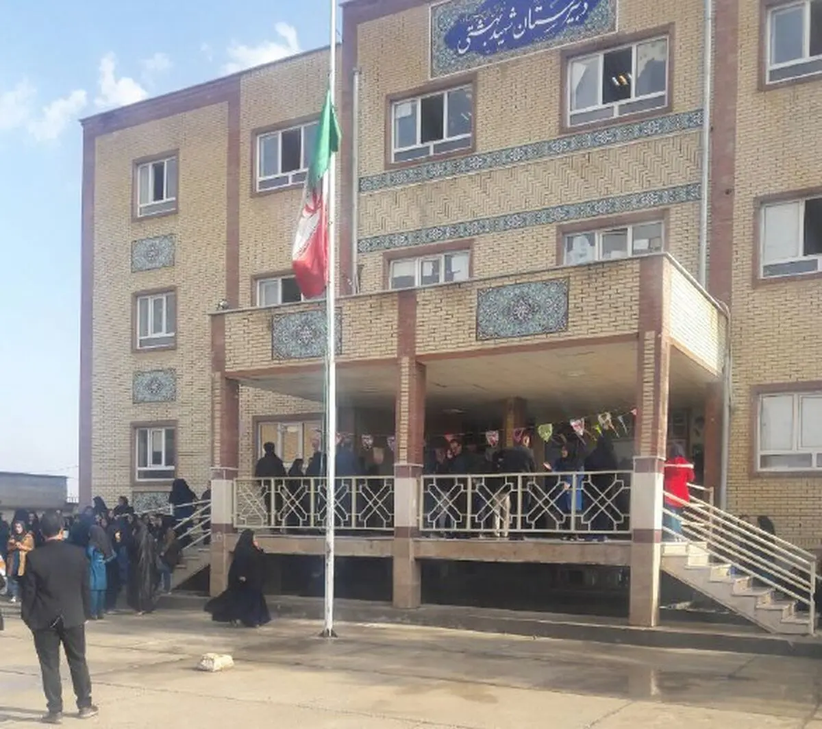 تشکیل شورای سلامت در هندیجان/ تاکید معاون فرماندار بر تجهیز مدارس برای استقبال از مسافران نوروزی