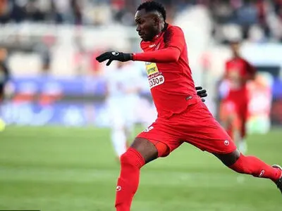 پرسپولیس به نامه‌های اوساگوانا جواب نمی‌دهد