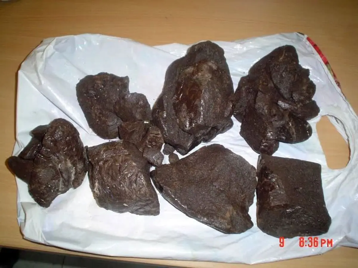 بیش از ۱۱ کیلو گرم مواد مخدر در محورهای مواصلاتی چهارمحال و بختیاری کشف شد