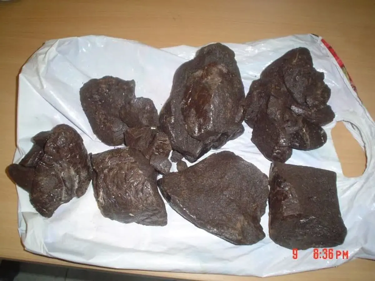 بیش از ۱۱ کیلو گرم مواد مخدر در محورهای مواصلاتی چهارمحال و بختیاری کشف شد