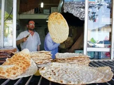 مصیبت «گرانی نان» برای سفره‌های خالی کارگران / مزد ۶۰ درصد افزایش یافت، نان ۱۴۰ درصد گران شد!