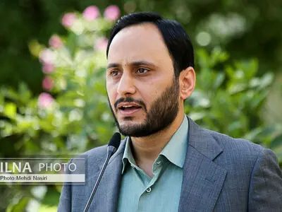 مصوبه دولت در خصوص نرخ تسعیر ارز قانونی است/ همه دستگاه‌ها به مدیریت بازار ارز کمک کنند
