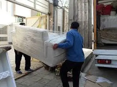 کارگران باربر توان پرداخت اجاره‌های ۲۰۰ هزار تومانی را ندارند/ هیچ کمکی دریافت نمی‌کنیم