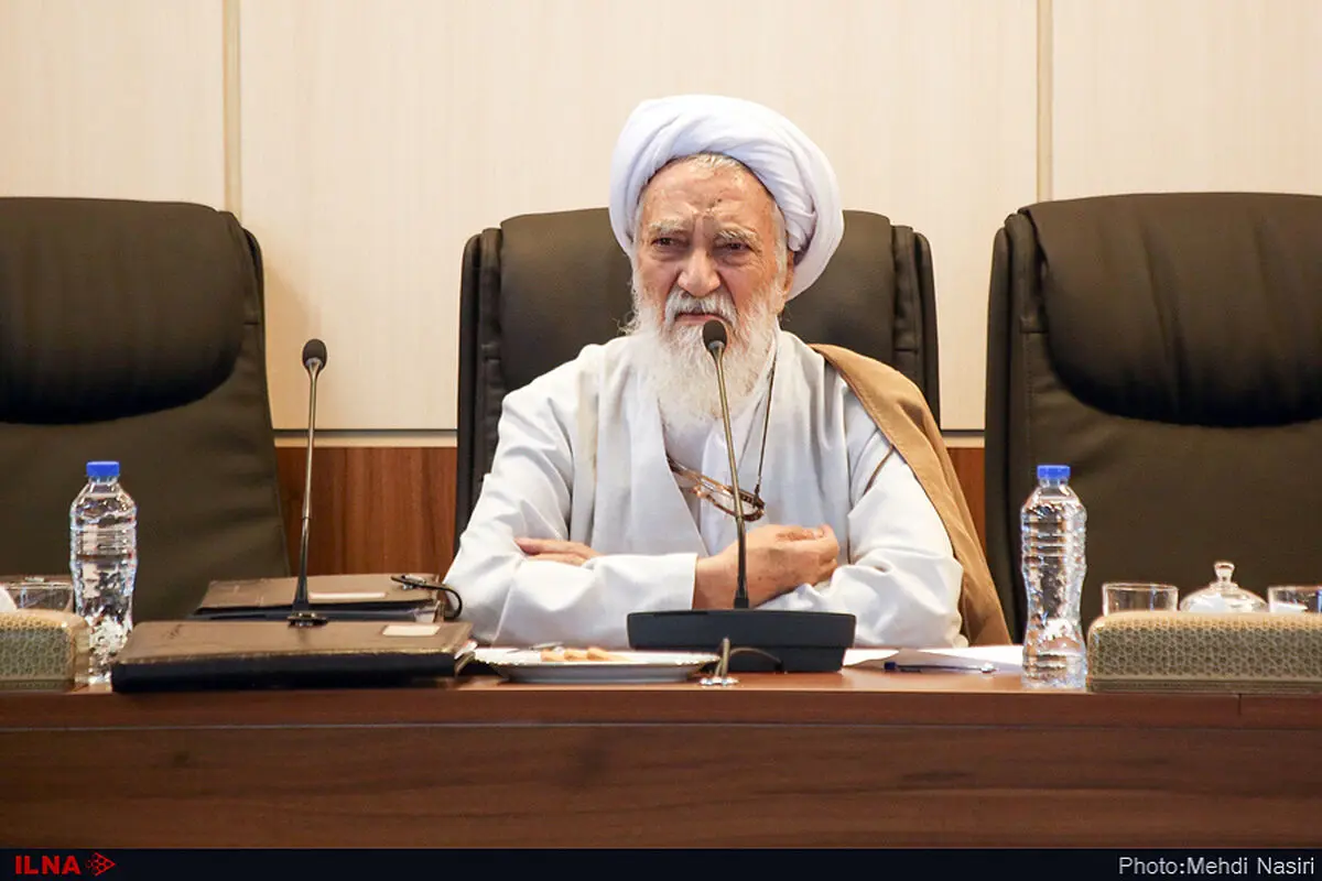 مسئولان برای رفع معضلات اقتصادی فکر عاجل کنند