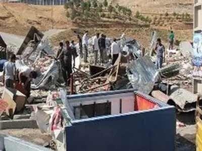 تخریب ضربتی دکه‌های غیر‌مجاز کرگانه توسط شهرداری خرم‌آباد