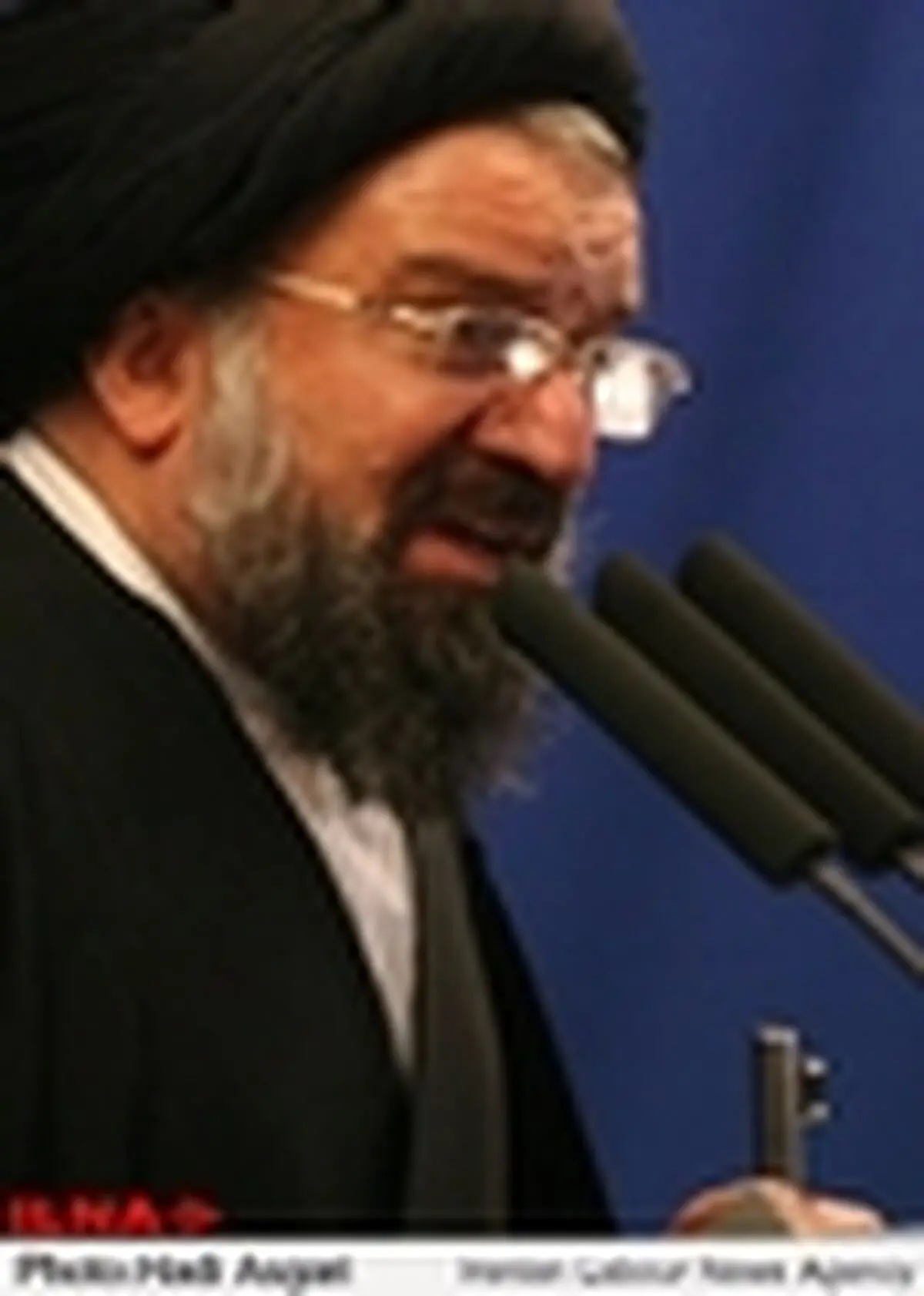 با دشمنانی وحشی طرف هستیم که فقط زبان زور را متوجه می‌شوند