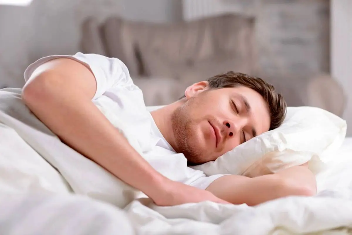 به خاطر این ۵ دلیل نباید بعد از خوردن سحری خوابید