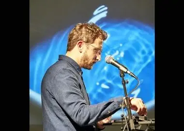 «زفزفه»؛ عصیان مسلمانان در موزه «مونک»/ انتقاد از فریاد ۳۱ توربین بادی 