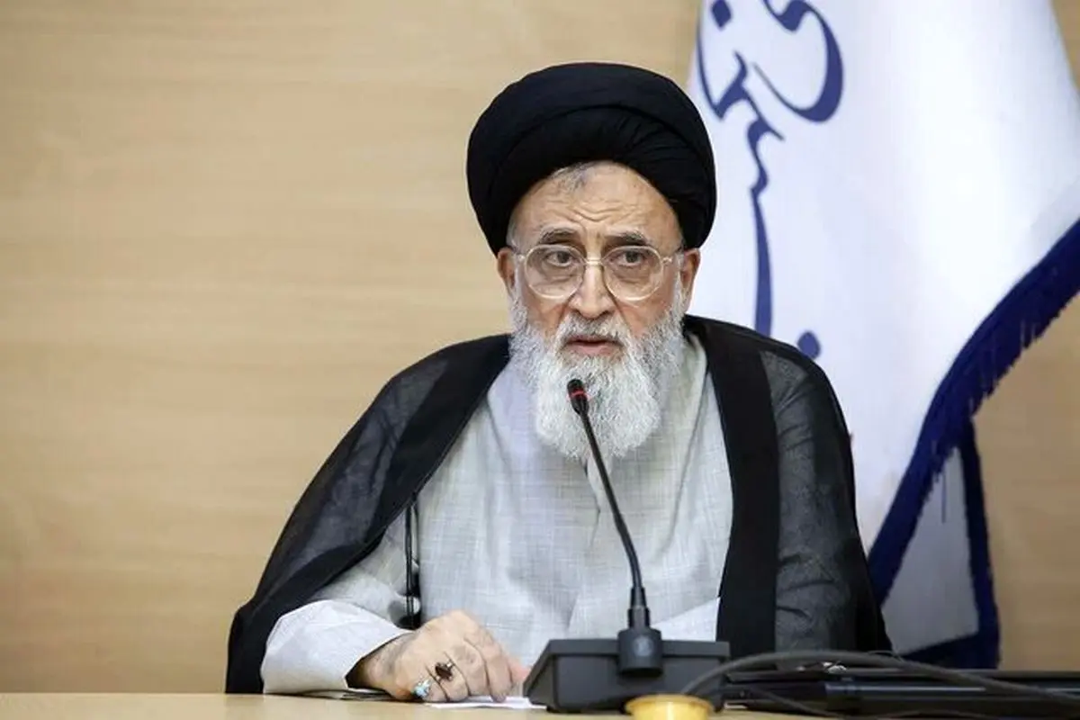 همه مسئولان قوای سه‌گانه با قدرت به وظایف خود ادامه دهند