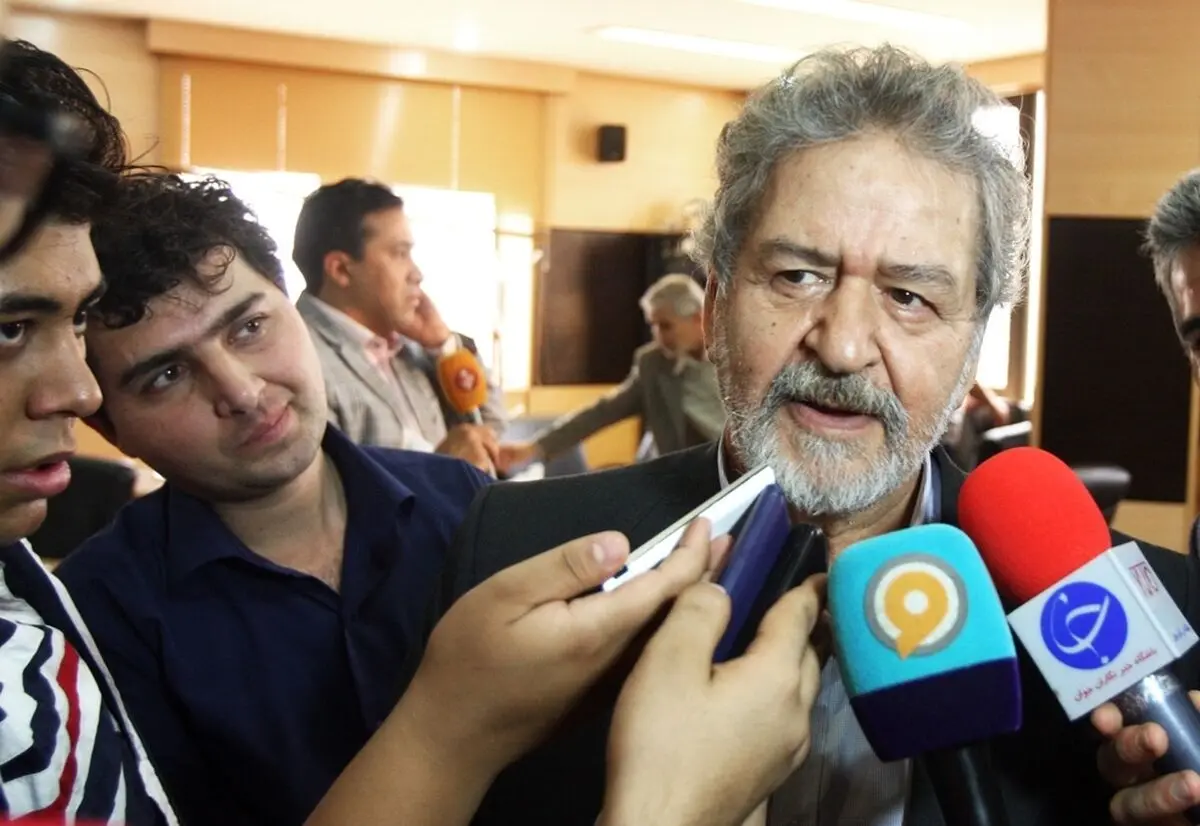 عابدینی: کریم باقری بیشتر از صد میلیون در هر بازی می‌ارزد
