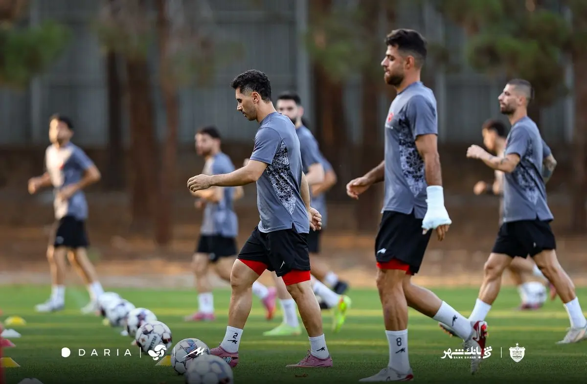 زمان بازی پرسپولیس و چادرملو تغییر کرد