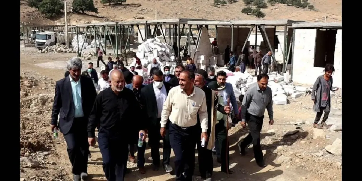 وزیر کشور از مناطق زلزله زده اندیکا بازدید کرد