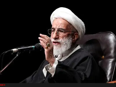 خدمات آیت‌الله واعظ طبسی برای انقلاب جاودانه می‌ماند