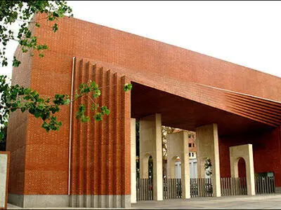 صعود دانشگاه شریف در رتبه‌بندی موضوعی کیواس ۲۰۲۵