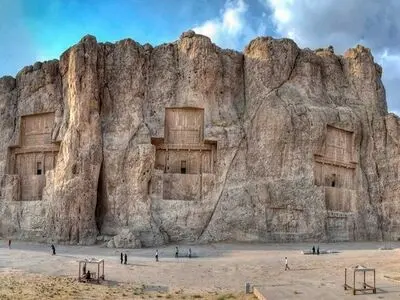 معدن کوه رحمت در تخت‌جمشید پلمب شد