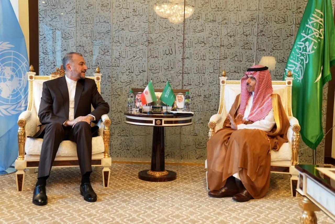 Iran’s top diplomat meets Saudi counterpart in New York