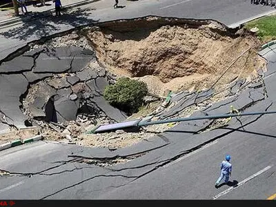 بی‌توجهی مسئولان نسبت به وقوع "زلزله‌ خاموش" در کشور/"فرو نشست زمین" بتدریج ساختمان‌ها را از بین می‌برد