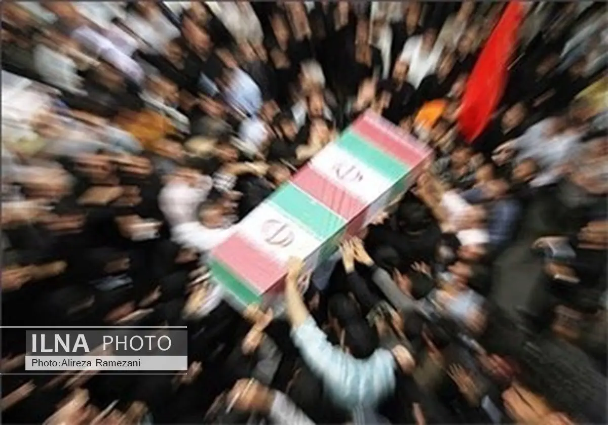 پیکر شهید سجاد طاهرنیا در گلزار شهدای رشت آرام گرفت