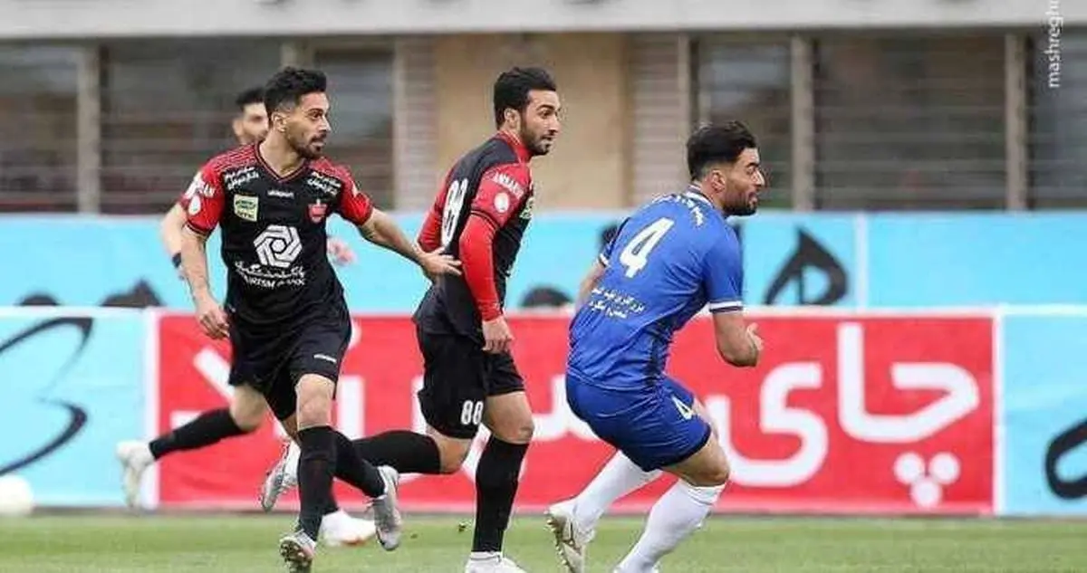 پرسپولیس با کیت قرمز در برابر گل گهر 