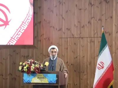 استاد نخبه با حقوق اندک نمی‌تواند در مرجعیت علمی مشارکت کند 