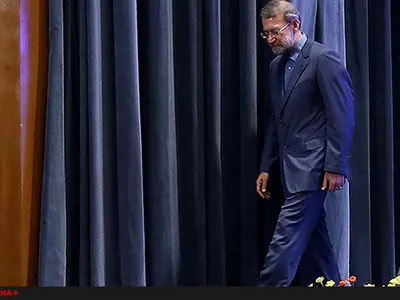 بازدید رییس‌مجلس از ناوگان دریایی امام رضا(ع) و حضور در رزمایش دریایی امنیت پایدار