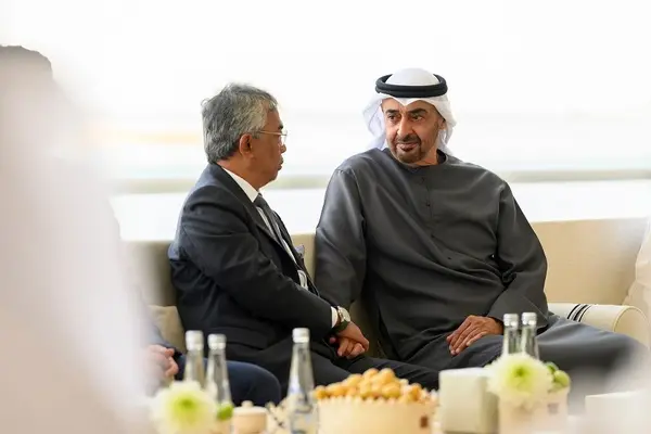 دیدار پادشاه مالزی با رئیس امارات