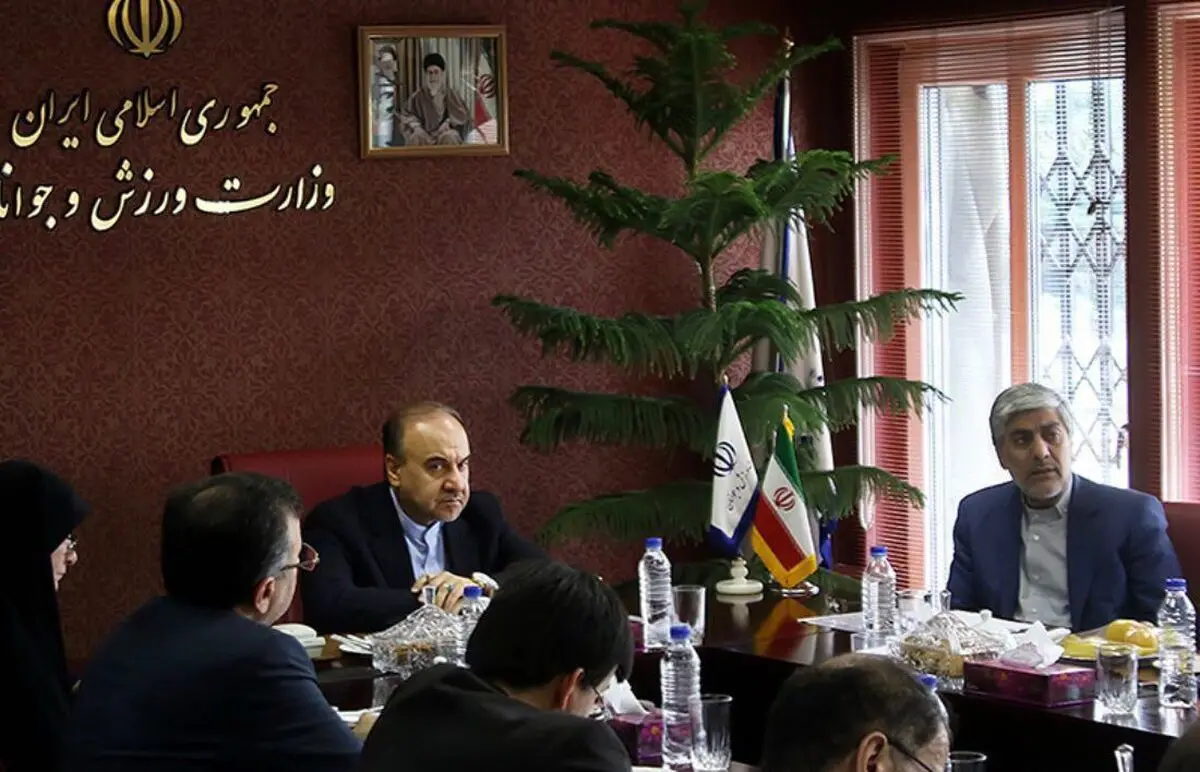 تبریک کیومرث هاشمی در پی انتخاب مجدد دکتر سلطانی فر بعنوان وزیر ورزش و جوانان