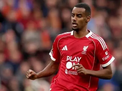 گران‌ترین ستاره لیورپول می‌بایست نگران جایگاهش باشد
