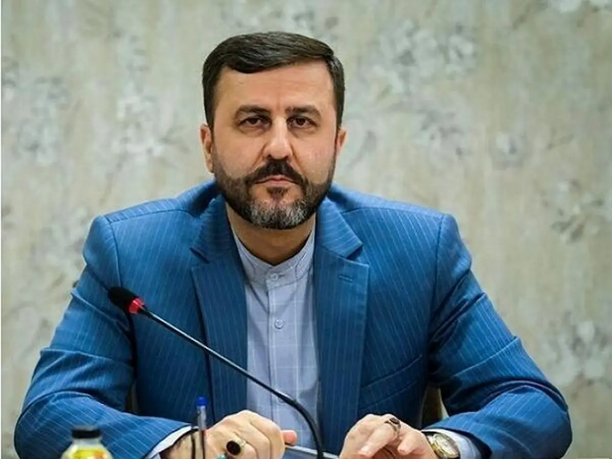 گفتوگوی تلفنی غریبآبادی با همتای چینی