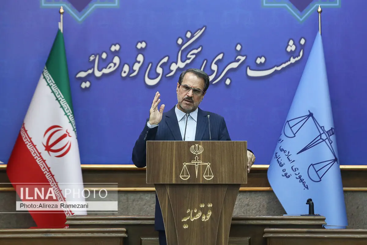 ولی‌الله سیف، احمد عراقچی و سالار آقاخانی مجموعاً به ۳۱ سال حبس محکوم شدند