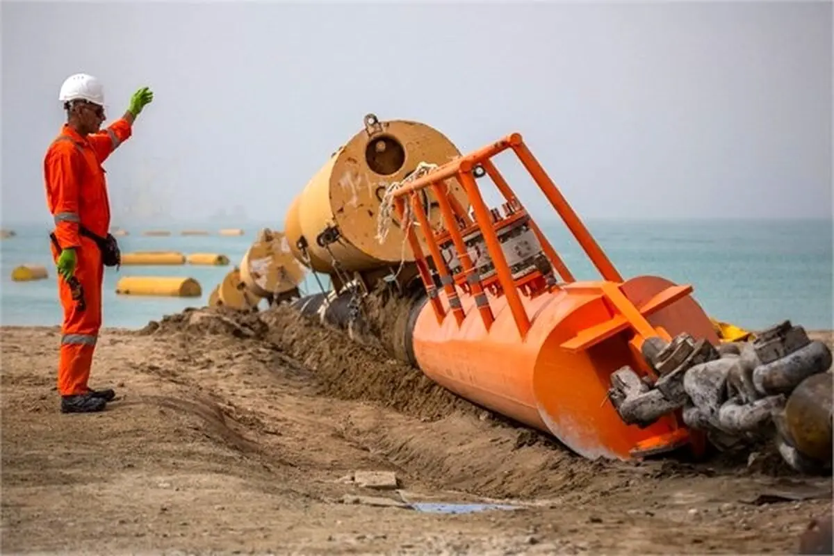 محرومیت کارگران عملیات دریایی جزیره خارک از لباس کار و کالای خواب