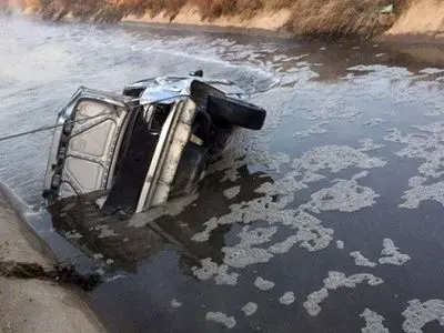 سقوط زانتیا در کانال آب و برجای ماندن یک کشته و 2 مصدوم